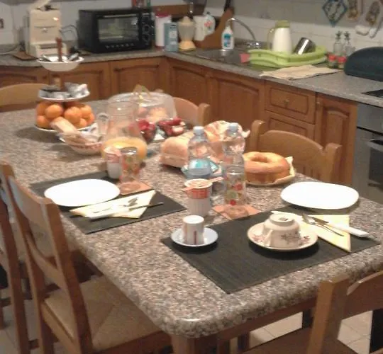 Oda ve Kahvaltı Su Nuraghe 3*