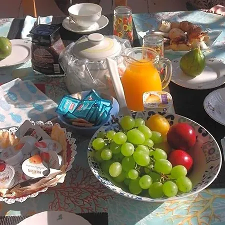 Su Nuraghe Bed and Breakfast SantʼAntìoco