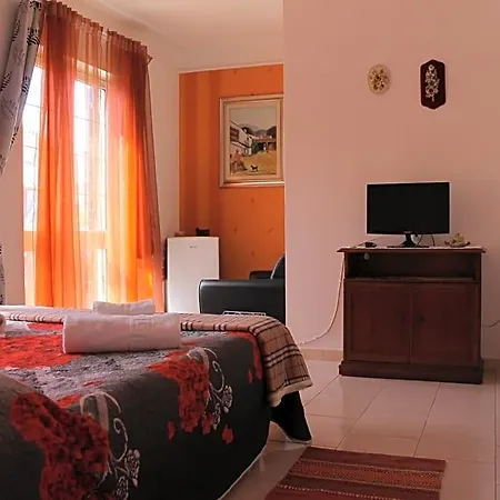 Bed and Breakfast Su Nuraghe SantʼAntìoco